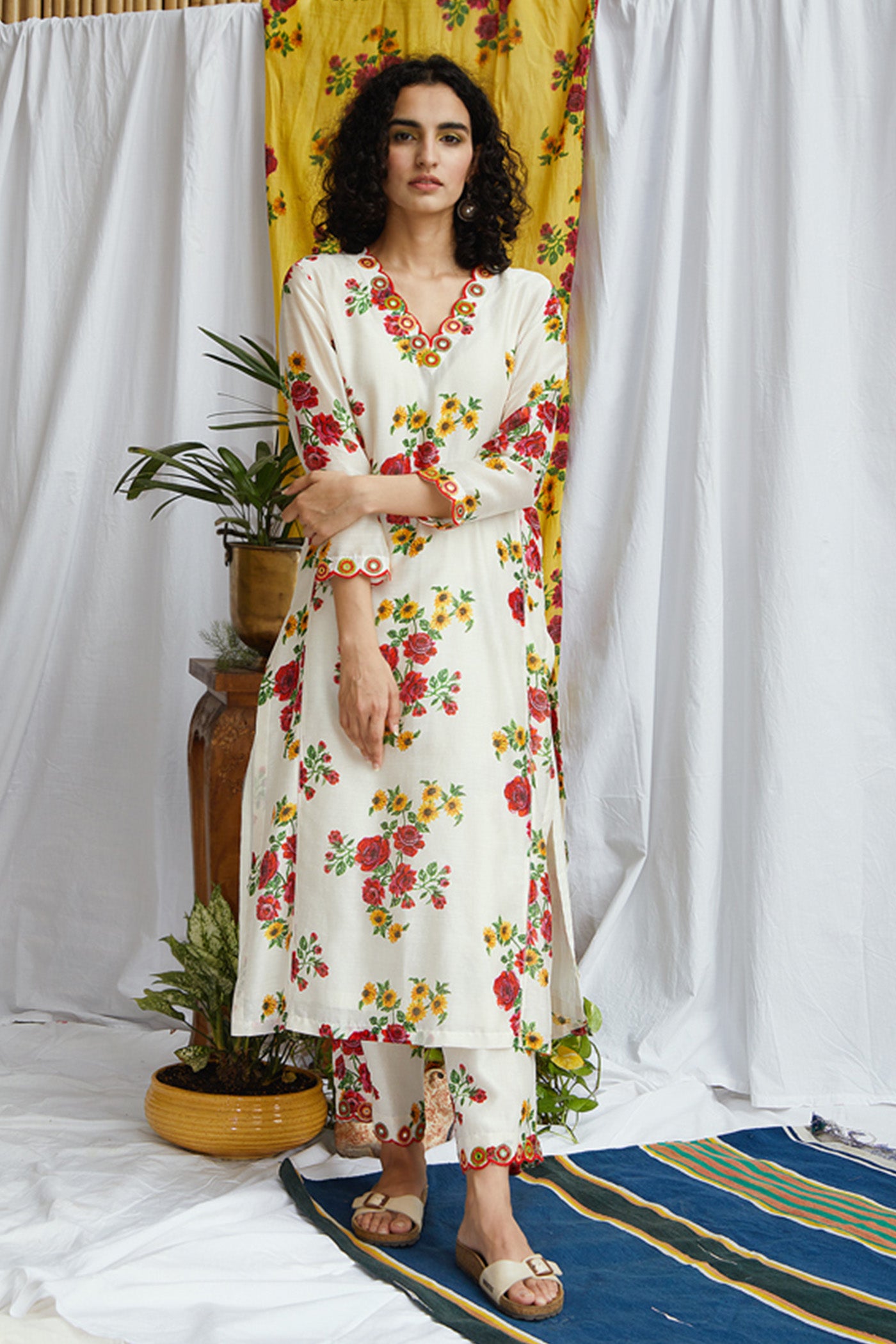 Lilie Kurta
