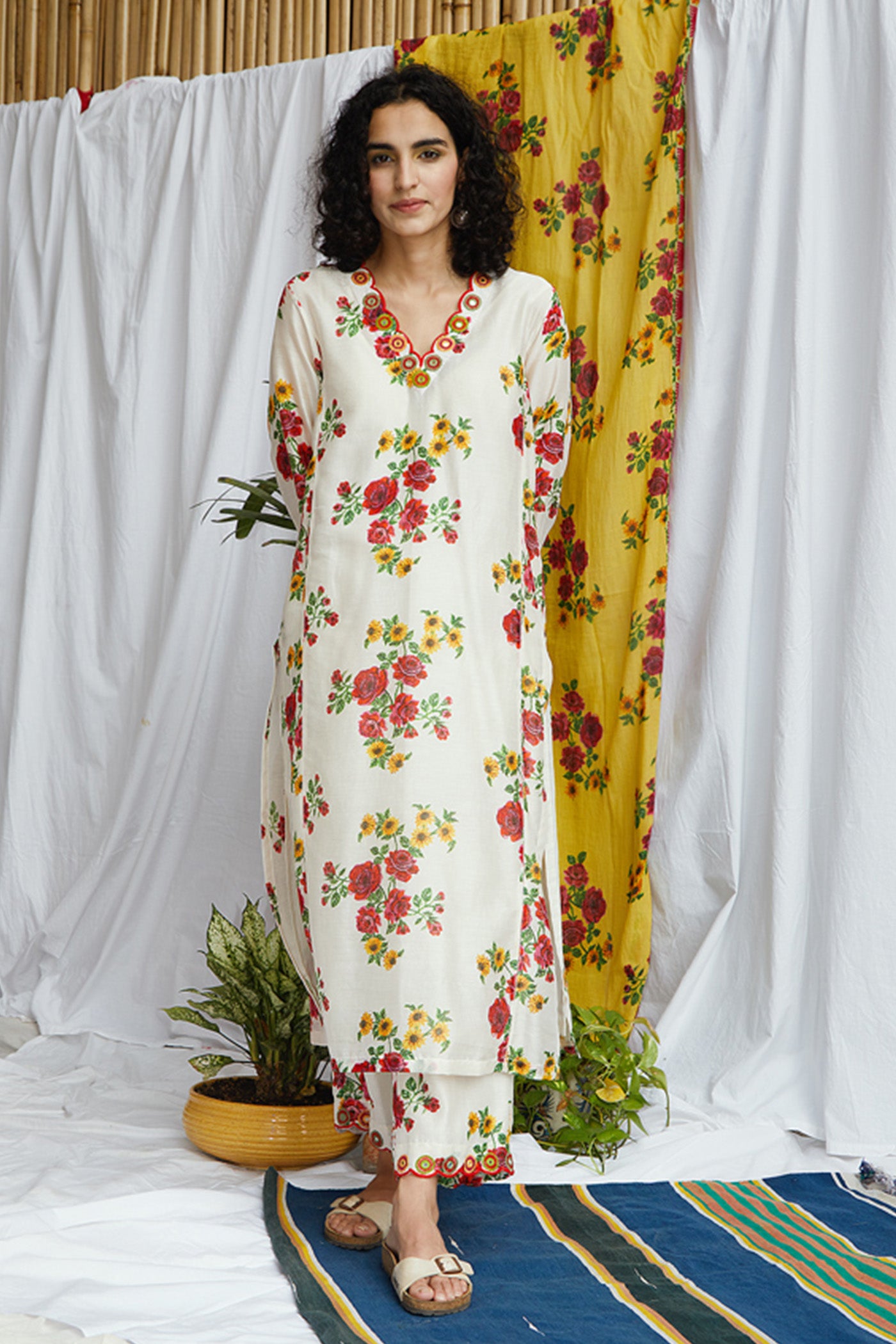 Lilie Kurta