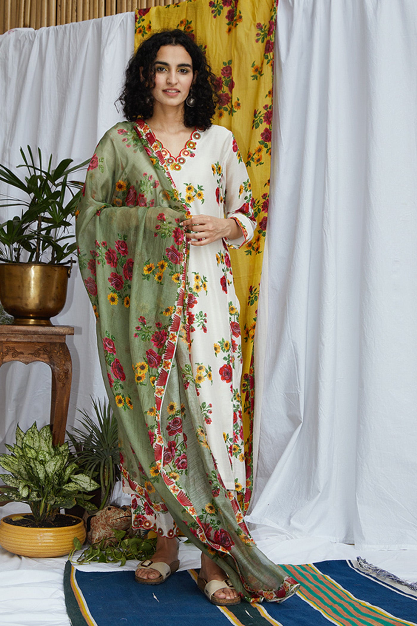 Lilie Kurta