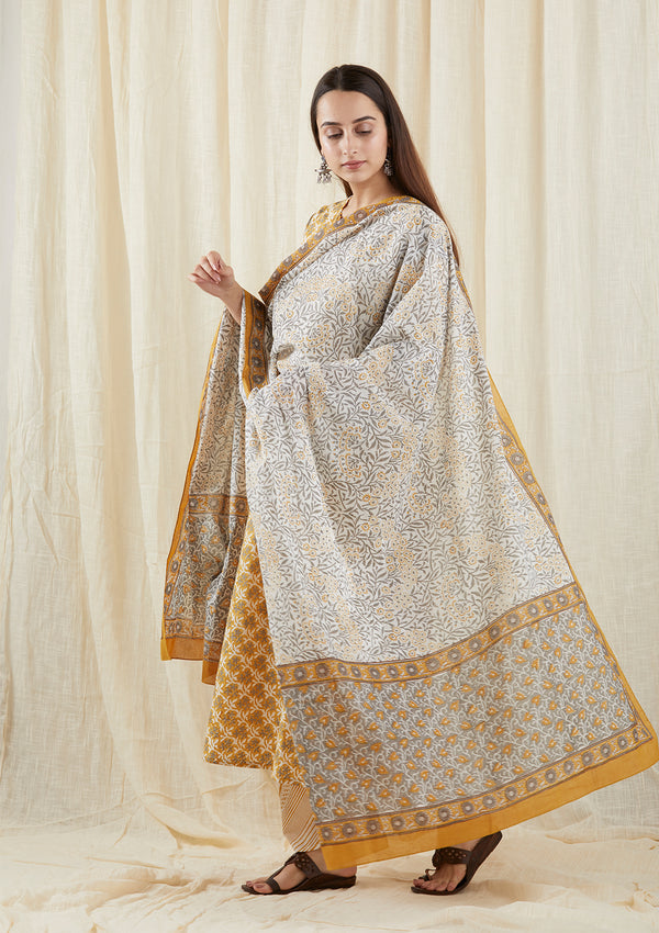 Grey Carnation Dupatta